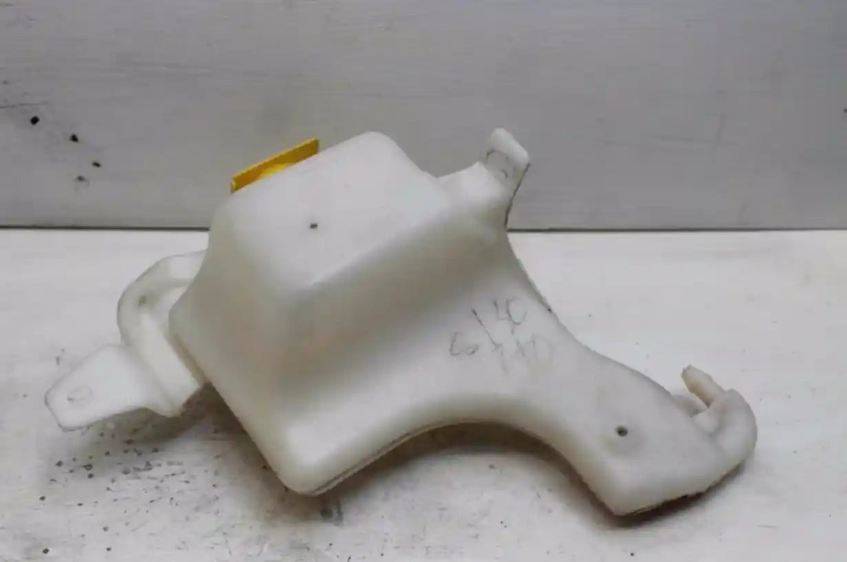 Used Jeep, Patriot Overflow Bottle Petrol Mk 08/07 12/16 2014 – main images - All Good Parts