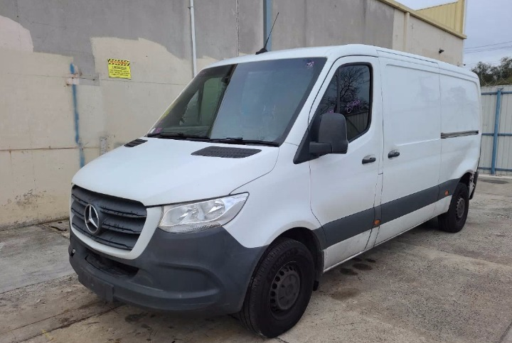 Used Mercedes, Sprinter Trans/Gearbox , Auto, Fwd, Diesel, 2.1, Turbo, Vs30, 700.750 Code, 05/18 – image 2 - All Good Parts