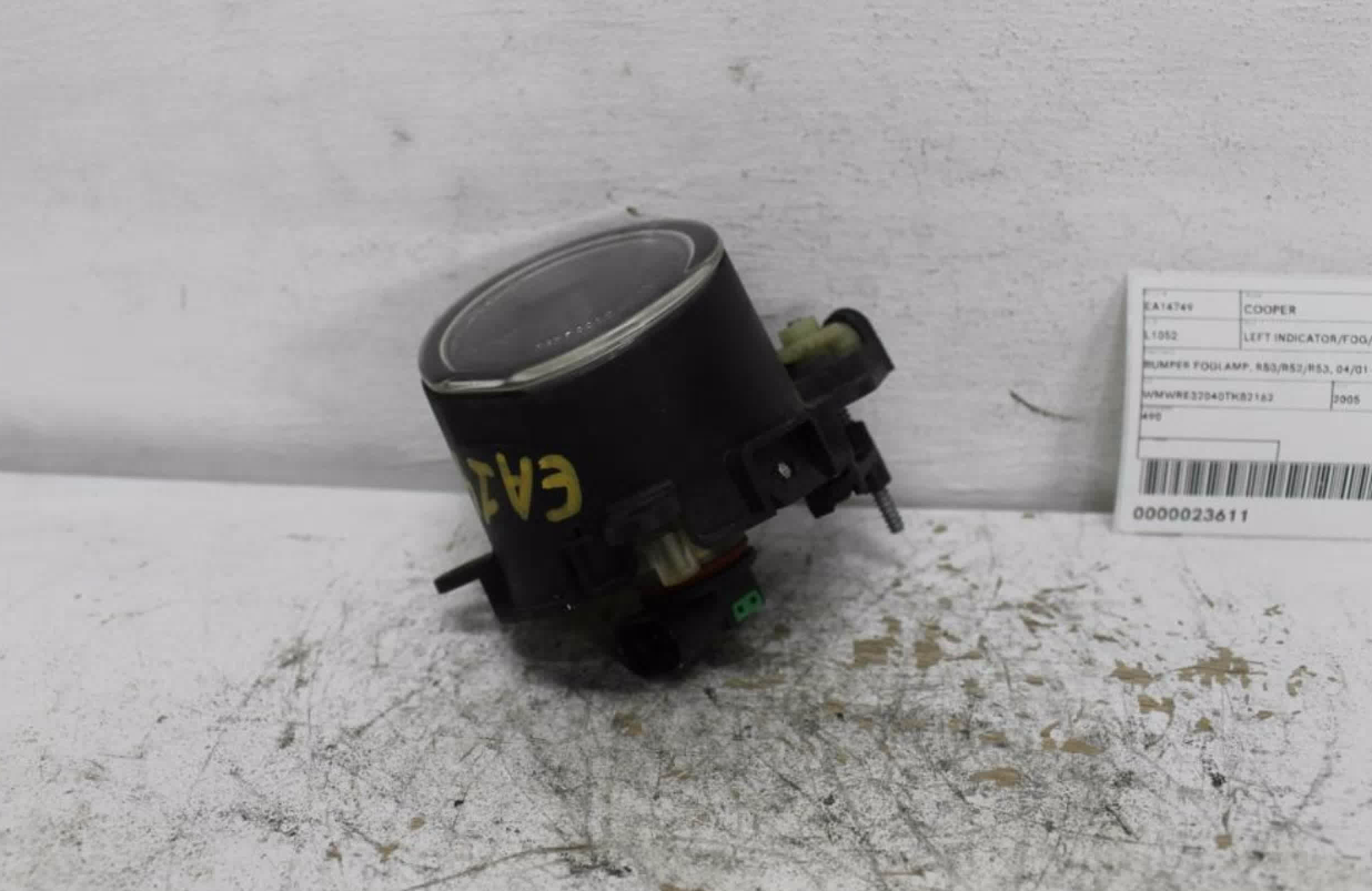 Used MINI, Cooper, Left Indicator/Fog/Side Bumper Foglamp, R50/R52/R53, 04/01-06/08 2005 – image 2 - All Good Parts