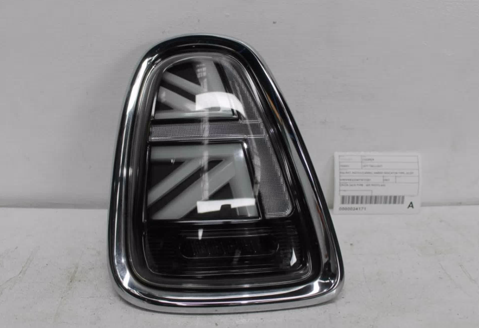 Used MINI, Cooper, Left Taillight R56/R57, Hatch/Cabrio, Amber Indicator Type, 02/07-09/10 2007 – main images - All Good Parts