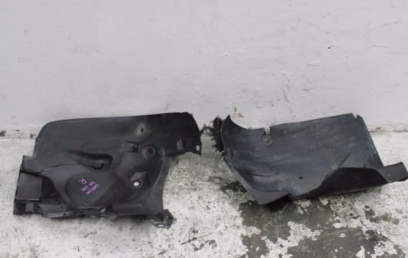 Renault, Clio Right Guard Liner X98, 09/13-10/19
