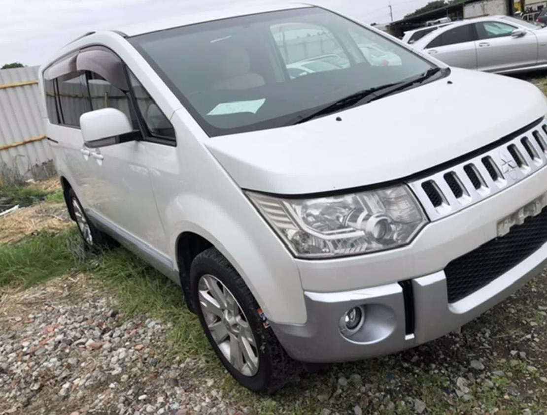 Mitsubishi, Delica Bootlid/Tailgate 5Th Gen 07- (Import)