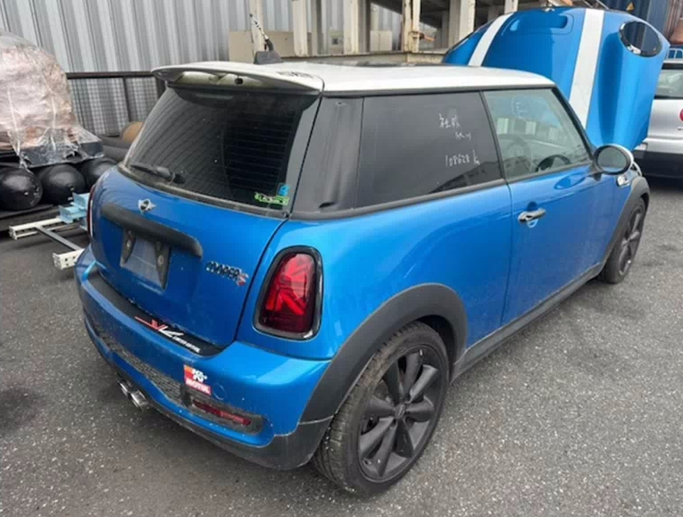 Mini, Cooper Left Taillight R56/R57, Hatch/Cabrio, Clear Indicator Non Red Centre Type, 10/10-05/15