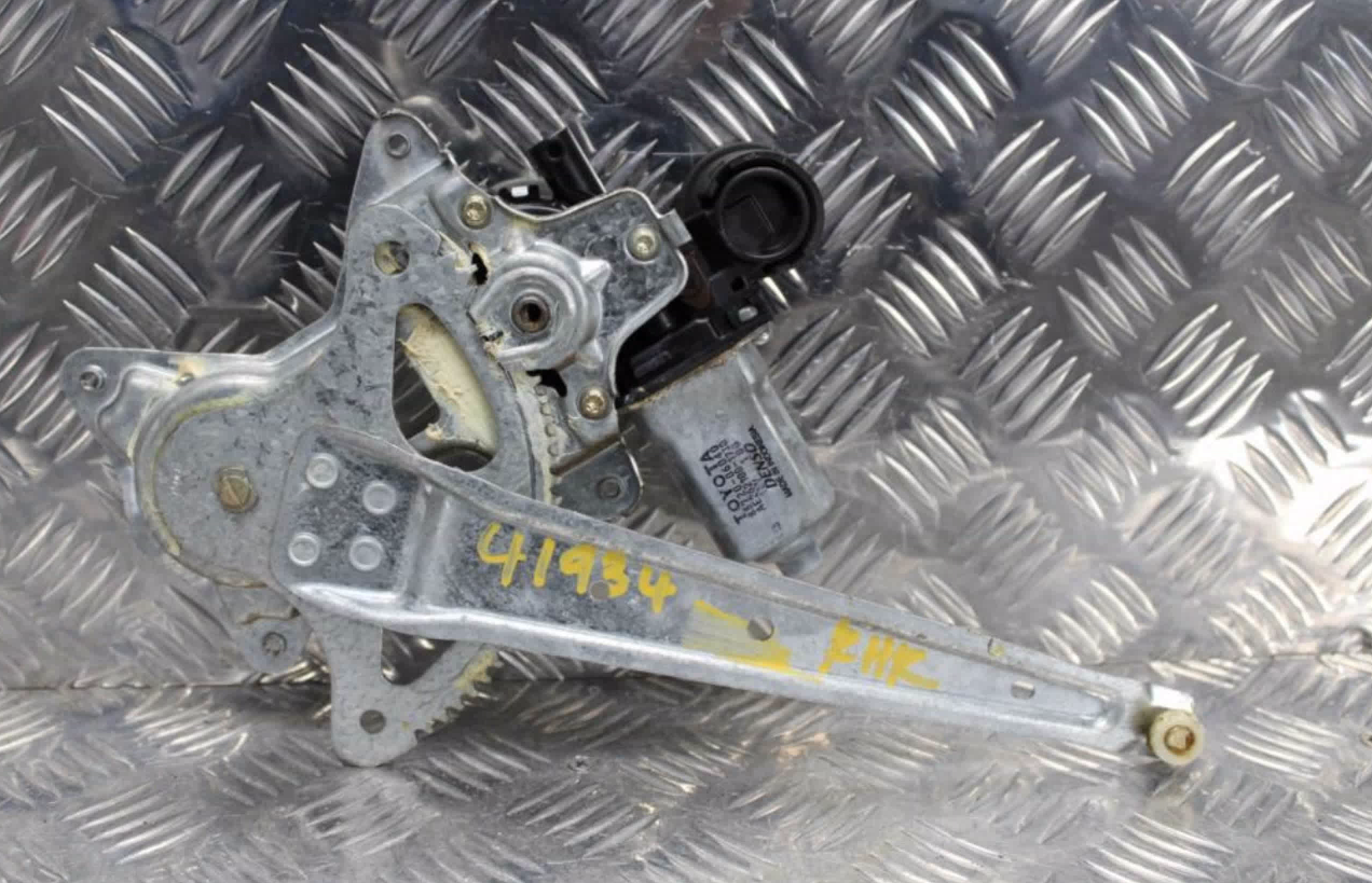 Toyota, Camry Right Rear Wnd Reg/Motor Sk36, Power, 08/02-05/06