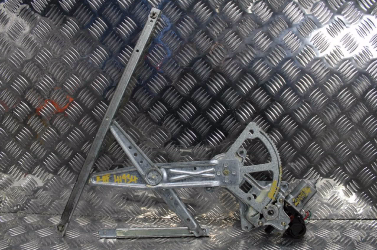 Toyota, Camry Right Front Window Reg/Motor Sk36, Power, 08/02-05/06