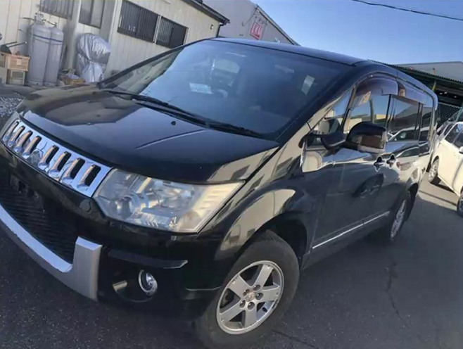 Mitsubishi, Delica A/C Condenser 5Th Gen 07- .