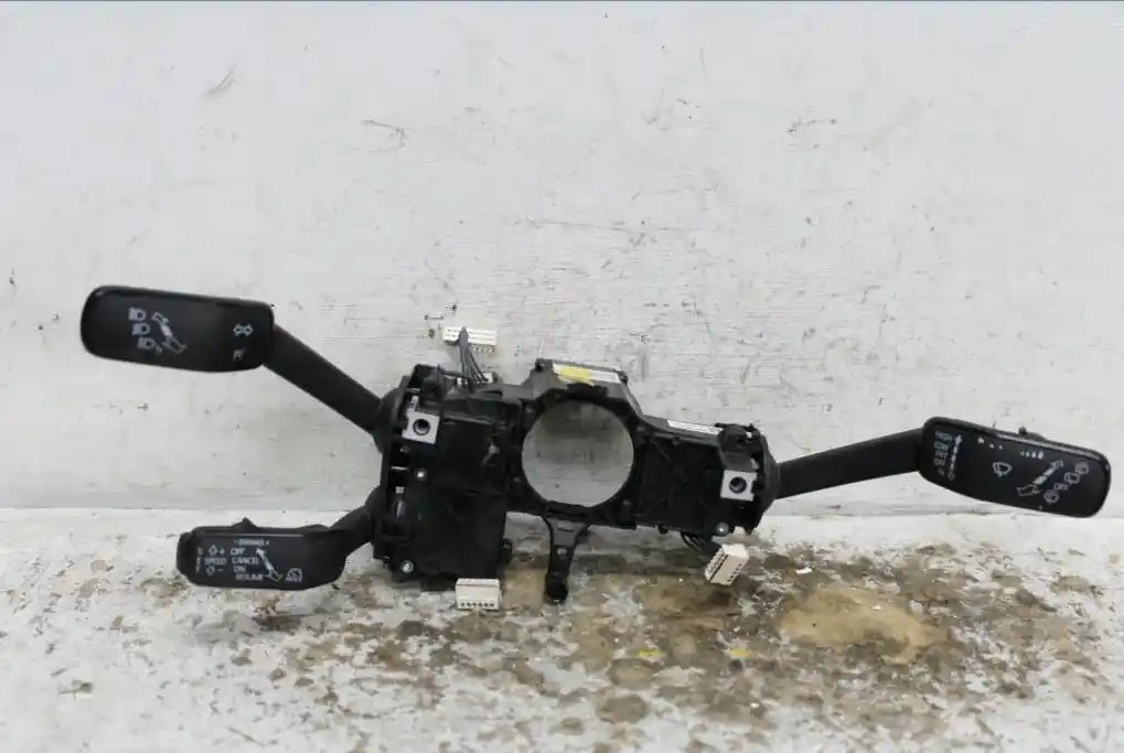 Used Skoda, Kamiq Combination Switch Nw Combination Switch 06/20 2023 – image 1 - All Good Parts