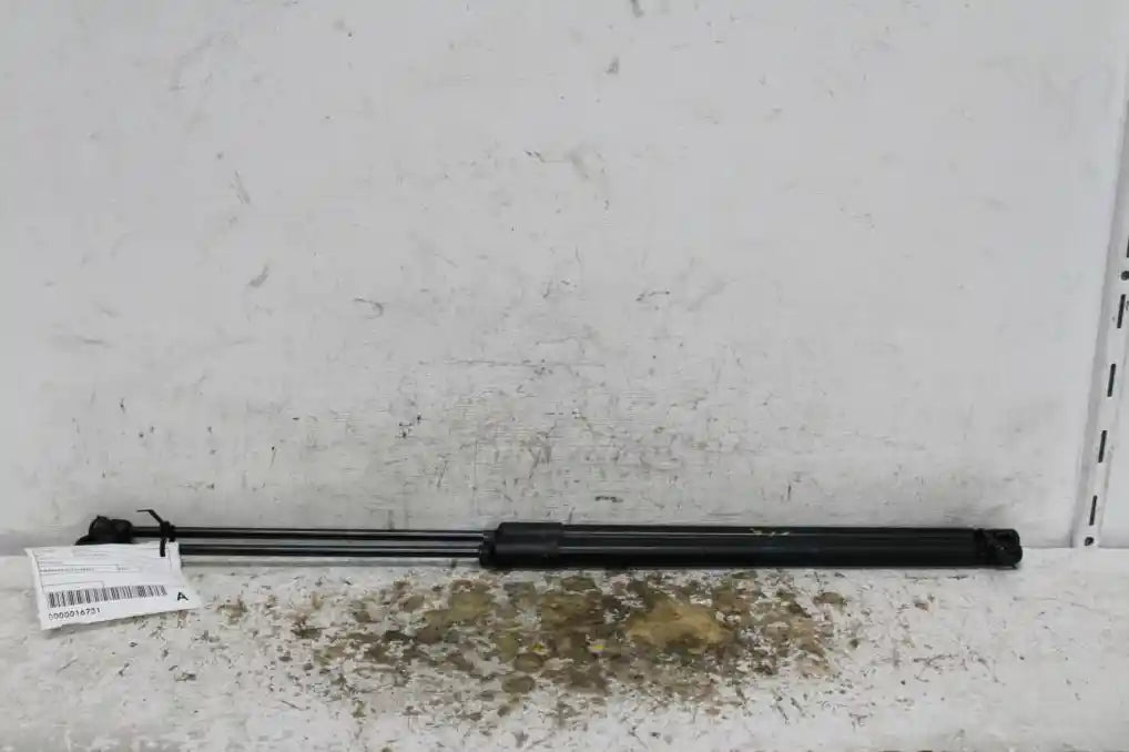 Used Skoda, Kamiq Hatch Strut Nw 06/20 2023 – image 1 - All Good Parts