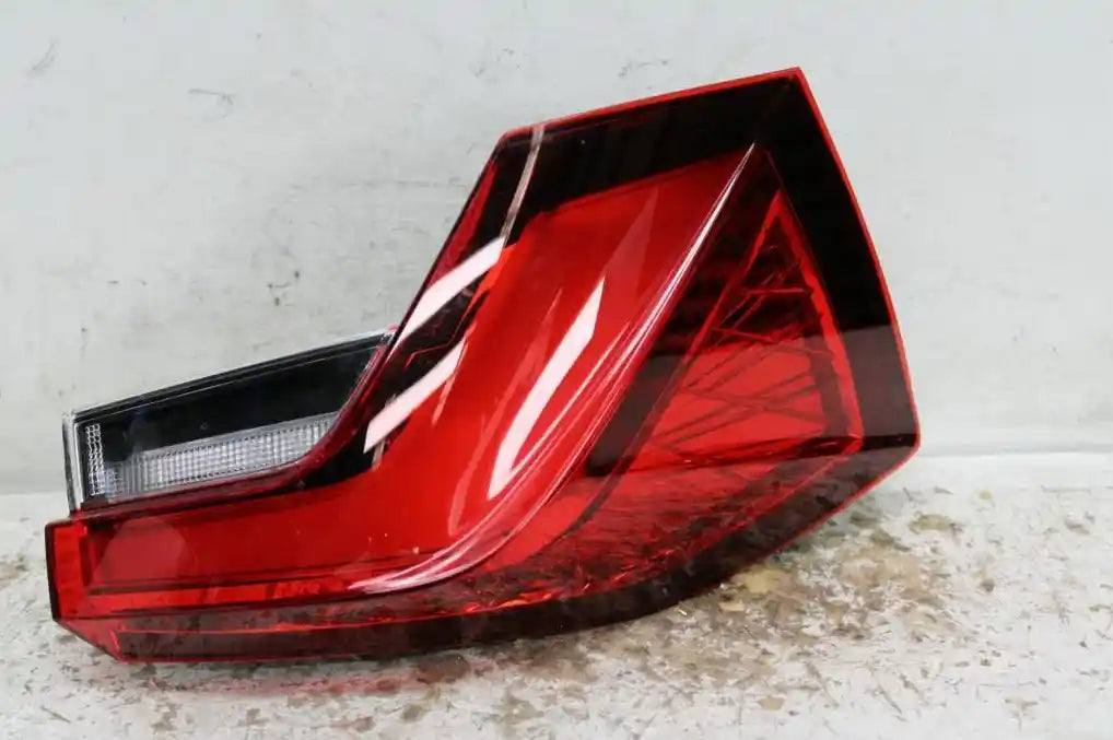 Used Skoda, Kamiq Left Taillight Nw In Body Led Type 06/20 2023 – image 1 - All Good Parts