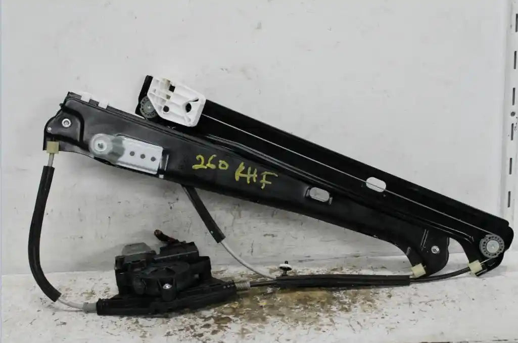 Used Skoda, Kamiq Right Front Window Reg/Motor Nw 06/20 2023 – image 1 - All Good Parts