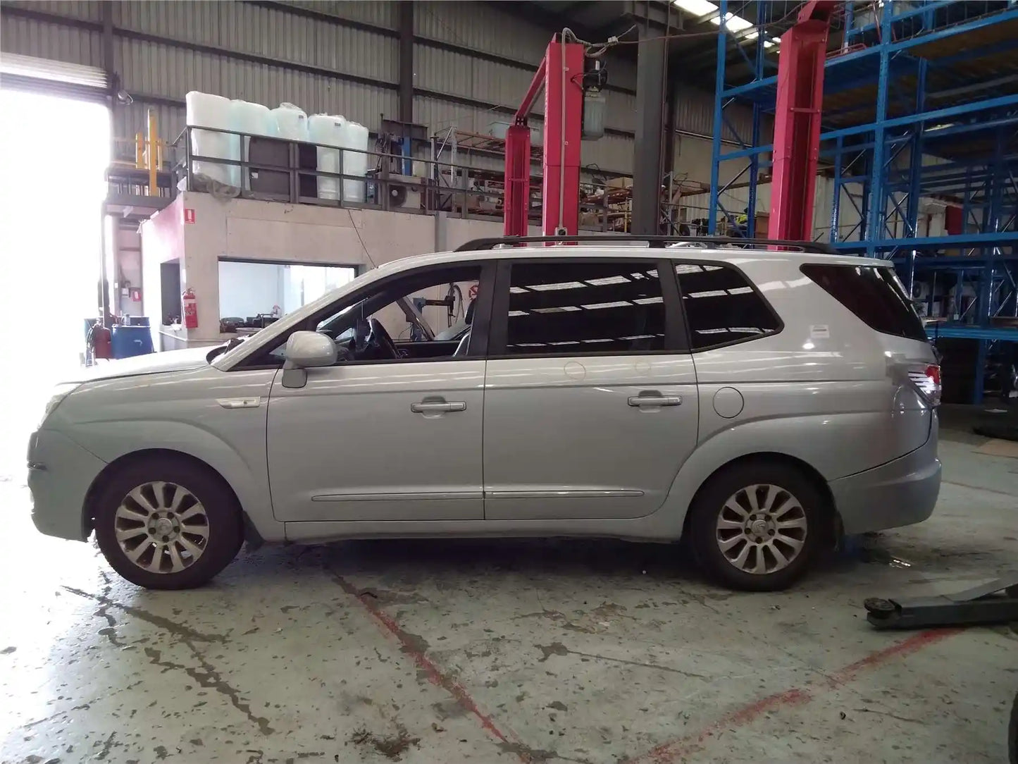 Used Ssangyong Stavic 2014 – image 3 - All Good Parts