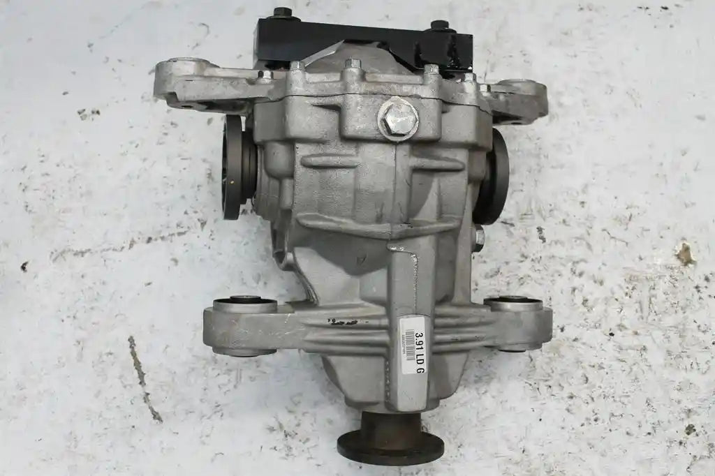 Used Ssangyong, Rexton Differential Centre Y400 10/18 2023 – image 1 - All Good Parts