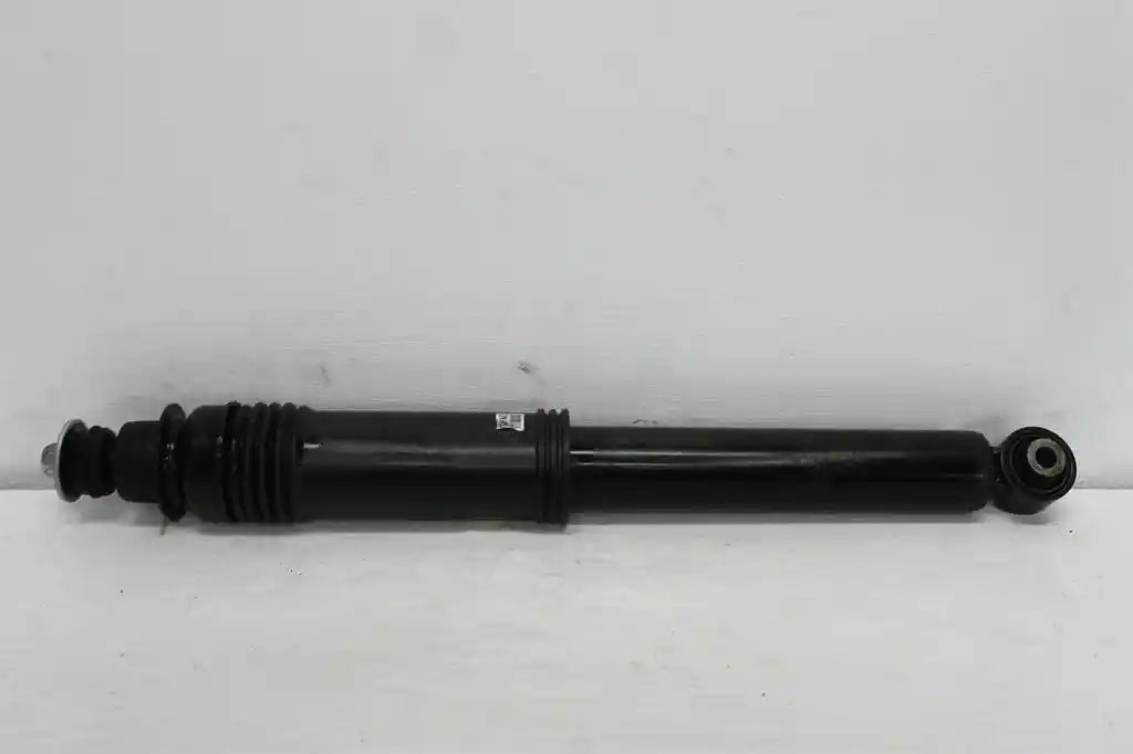 Used Ssangyong, Rexton Left Rear Strut Y400 10/18 2023 – image 1 - All Good Parts