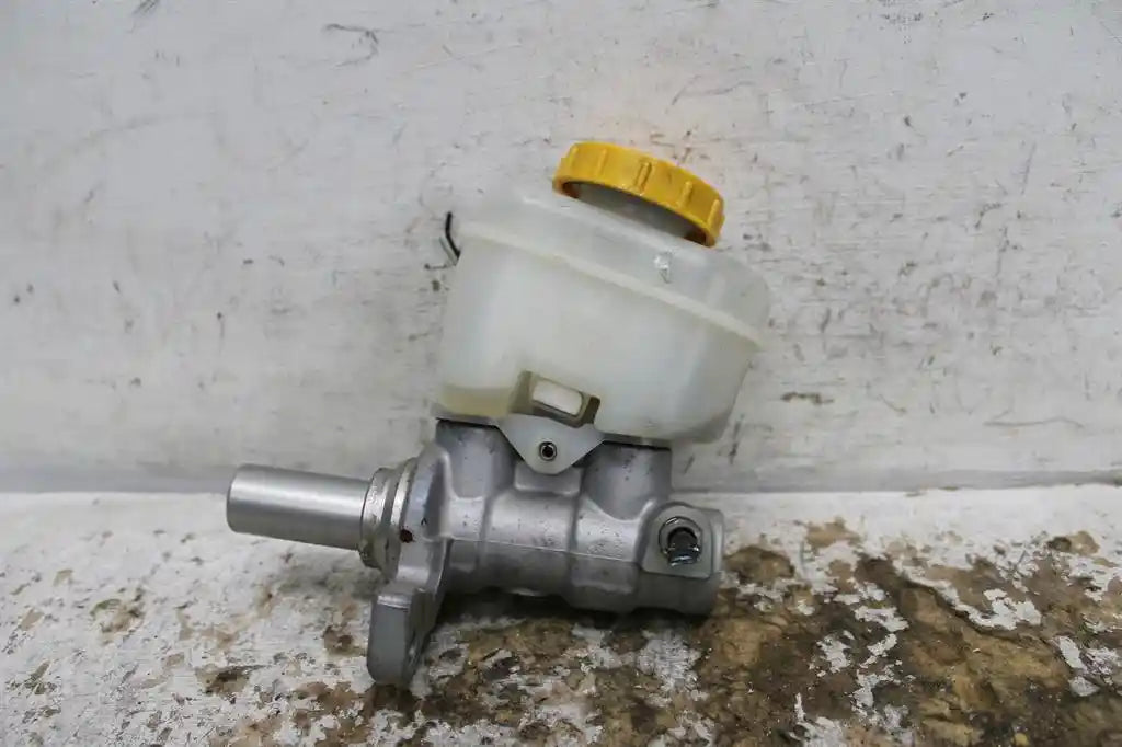 Used Subaru, Forester Master Cylinder Sh Ag050 02/08 08/12 2012 – image 1 - All Good Parts