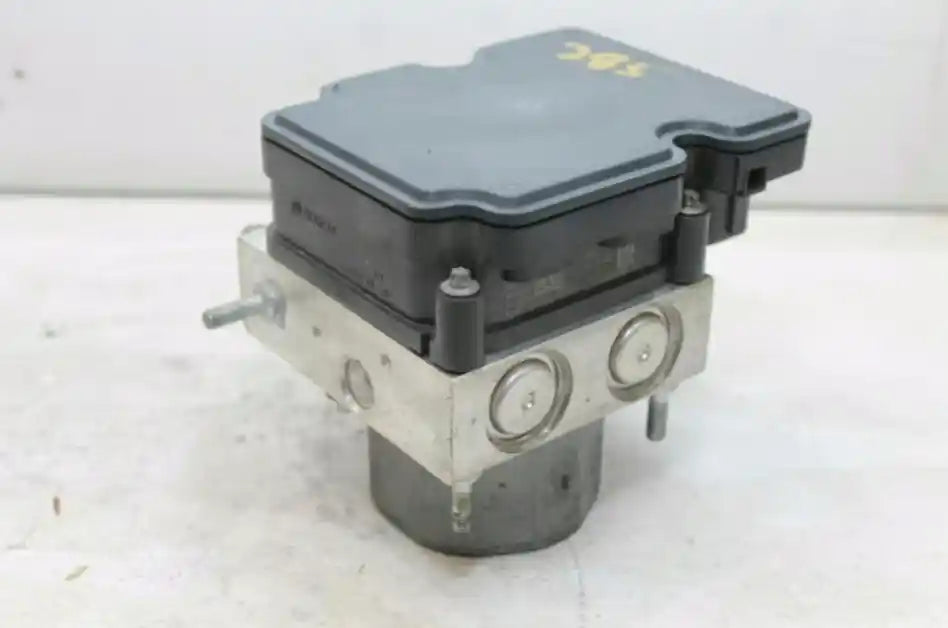 Used Subaru, Impreza Abs Pump/Modulator G4 P/N Fj190 12/11 08/17 2014 – image 1 - All Good Parts