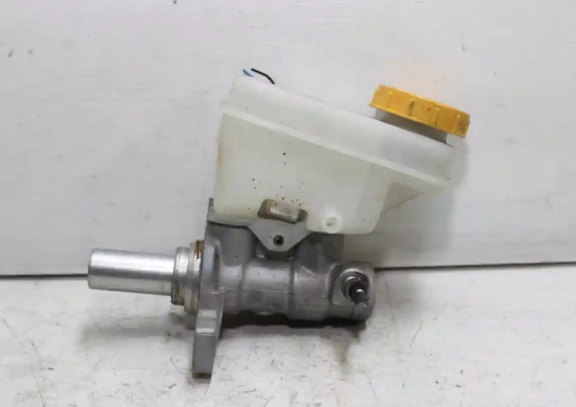 Used Subaru, Impreza Master Cylinder Auto, Fj050, G4, 12/11-08/17 J51606 2012 – main images - All Good Parts