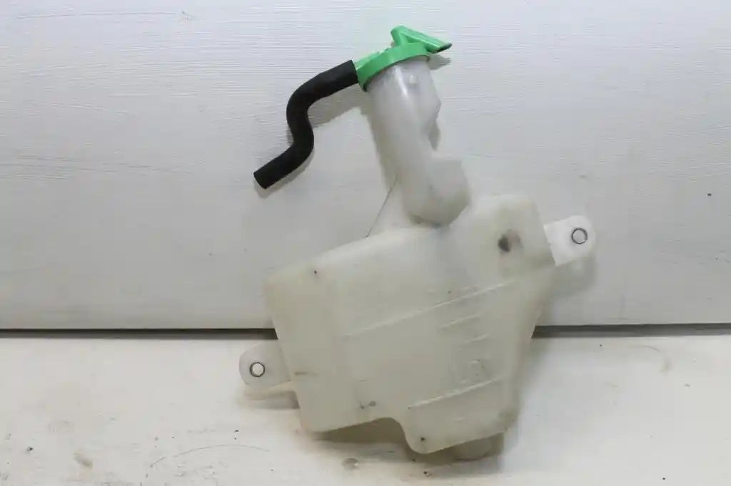Used Suzuki, S Cross Overflow Bottle Jy 09/13 05/22 2019 – image 1 - All Good Parts