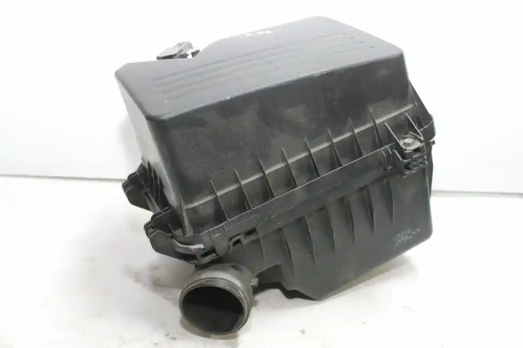 Used Toyota, Camry Air Cleaner/Box Air Cleaner 2.4 Acv40 06/06 11/11 2009 – image 1 - All Good Parts