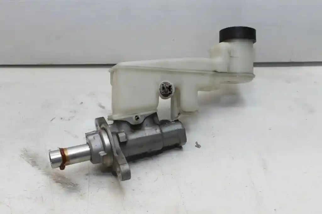 Used Toyota, Camry Master Cylinder Acv40 Grande Type 06/06 11/11 2009 – image 1 - All Good Parts