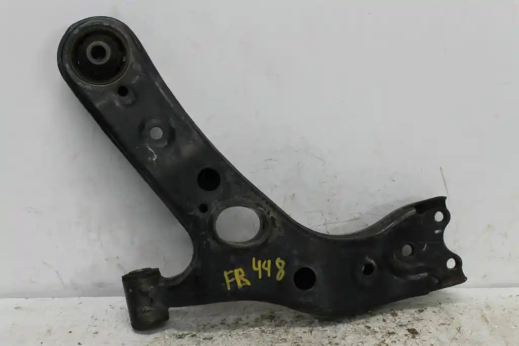 Used Toyota, Estima Right Front Lower Control Arm Xr50 05 19 2007 – image 1 - All Good Parts