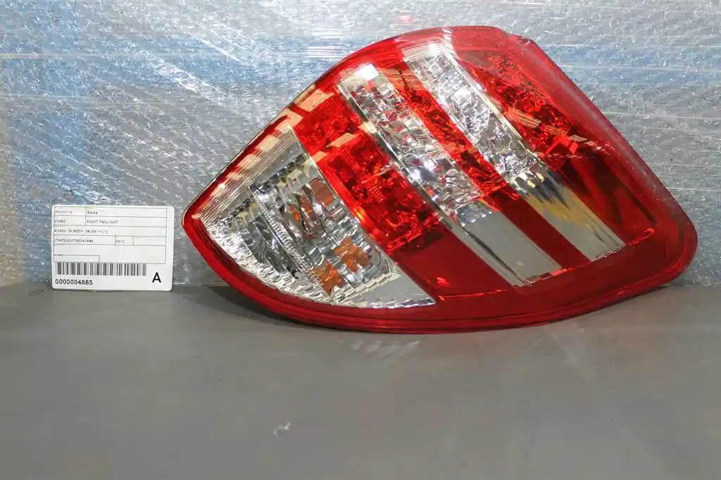 Used Toyota, Rav4 Right Taillight Aca33 In Body 08/08 11/12 2012 – image 1 - All Good Parts