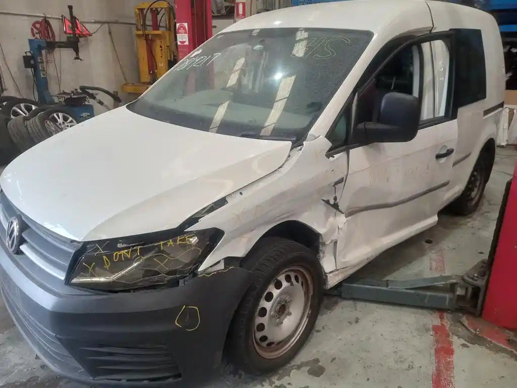 Used Volkswagen Caddy 2017 – image 3 - All Good Parts