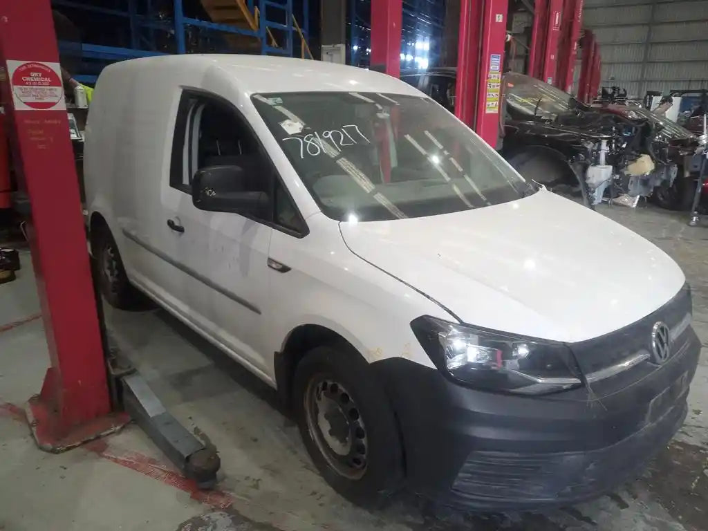 Used Volkswagen Caddy 2017 – image 2 - All Good Parts