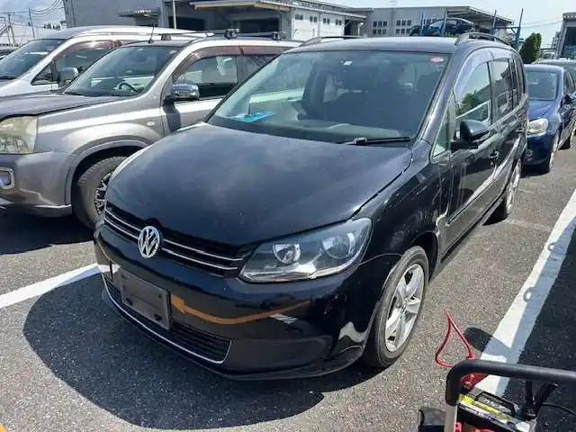 Used Volkswagen Golf 2013 – image 1 - All Good Parts