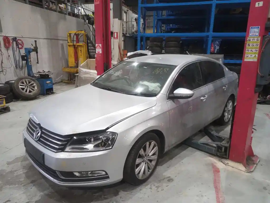 Used Volkswagen Passat 2014 – image 3 - All Good Parts