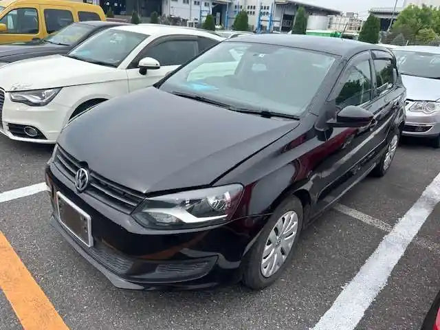 Used Volkswagen Polo 2011 – image 1 - All Good Parts