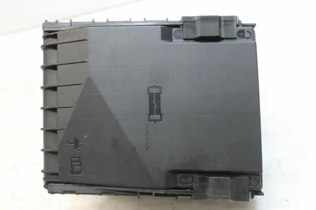 Used Volkswagen, Caddy Fuse Box Petrol 2Kn 07/15 02/21 2017 – image 1 - All Good Parts