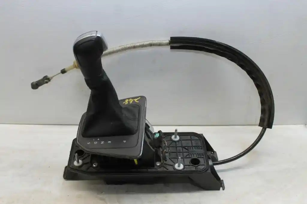 Used Volkswagen, Caddy Gear Stick/Shifter 2Kn Auto T/M Type 07/15 02/21 2017 – image 1 - All Good Parts