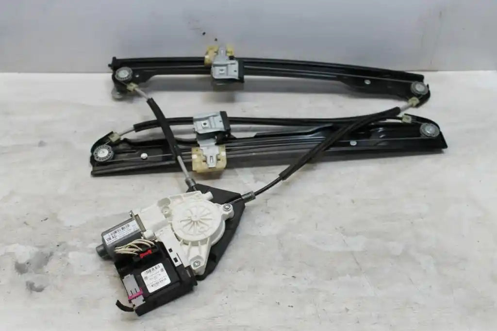 Used Volkswagen, Caddy Left Front Window Reg/Motor 2Kn Power 12/15 02/21 2017 – image 1 - All Good Parts