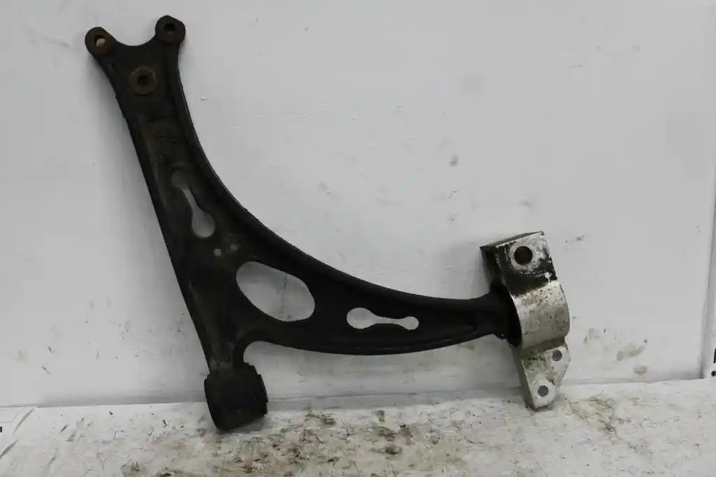 Used Volkswagen, Eos Right Front Lower Control Arm 1F, Cast Iron Type, 02/07-12/14 J97654 2007 – main images - All Good Parts