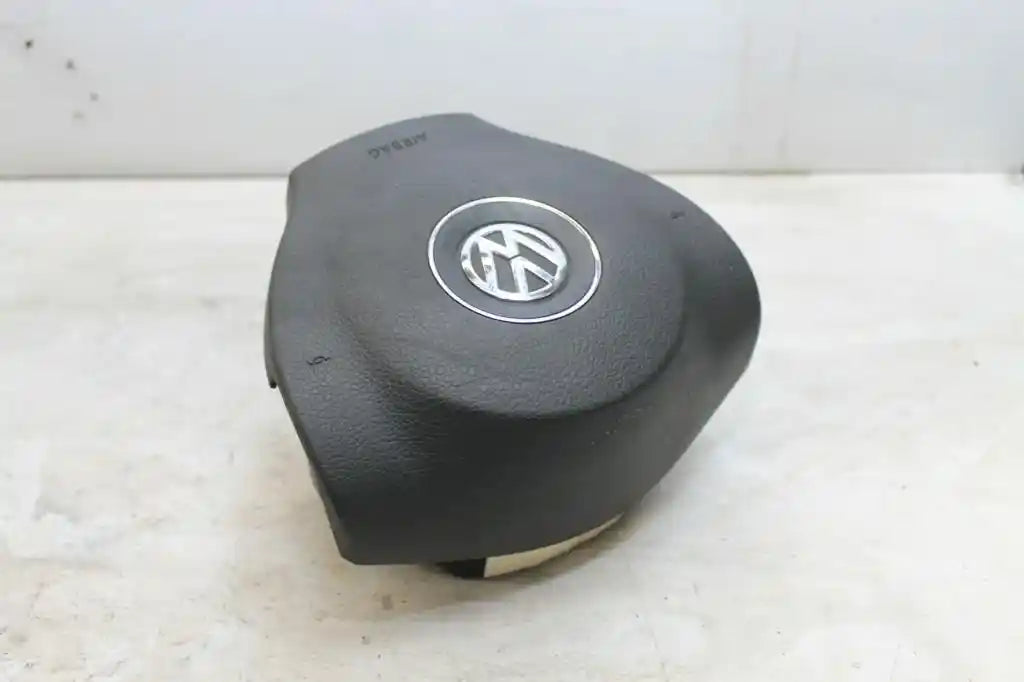 Used Volkswagen, Golf Right Airbag Steering Wheel Hatch Gen 6 10/08 03/13 2011 – main images - All Good Parts