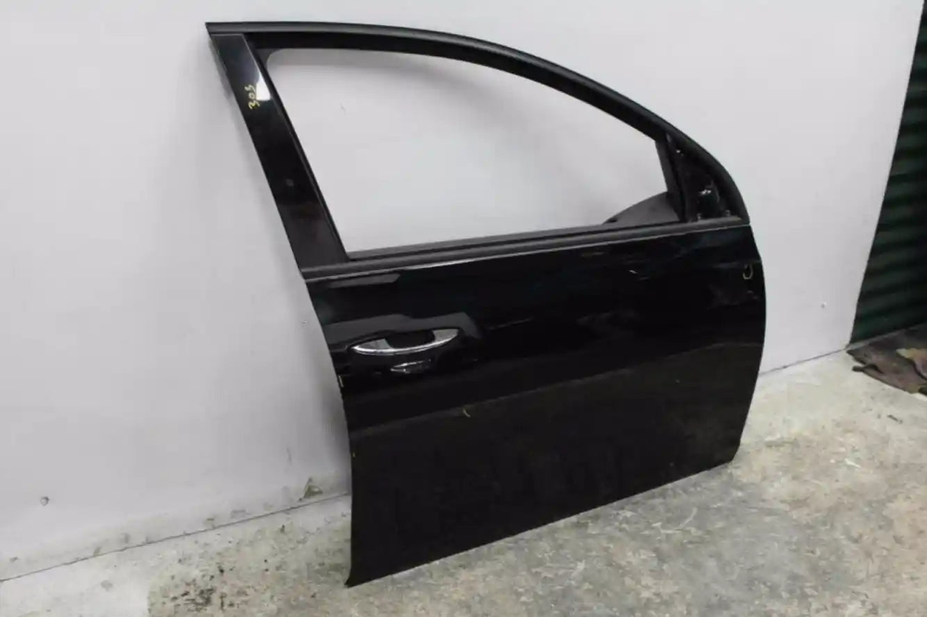 Used Volkswagen, Golf Right Front Door Gen 6, 5Dr Hatch, 10/08-03/13 J5002 2011 – main images - All Good Parts