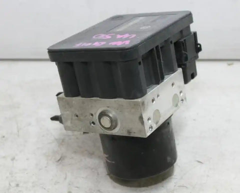 Volkswagen, Golf Abs Pump/Modulator Gen 5, On Motor P/N 1K0614517Ac, 06/04-02/09 J99878