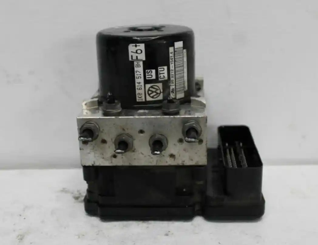 Used Volkswagen, Golf Abs Pump/Modulator Gen 6, On Motor P/N 1K0614517Bh, 10/08-03/13 J99896 2009 – main images - All Good Parts