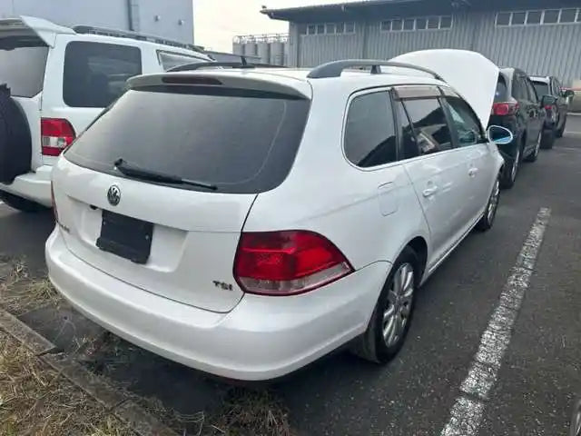 Used Volkswagen Golf 2009 – image 3 - All Good Parts