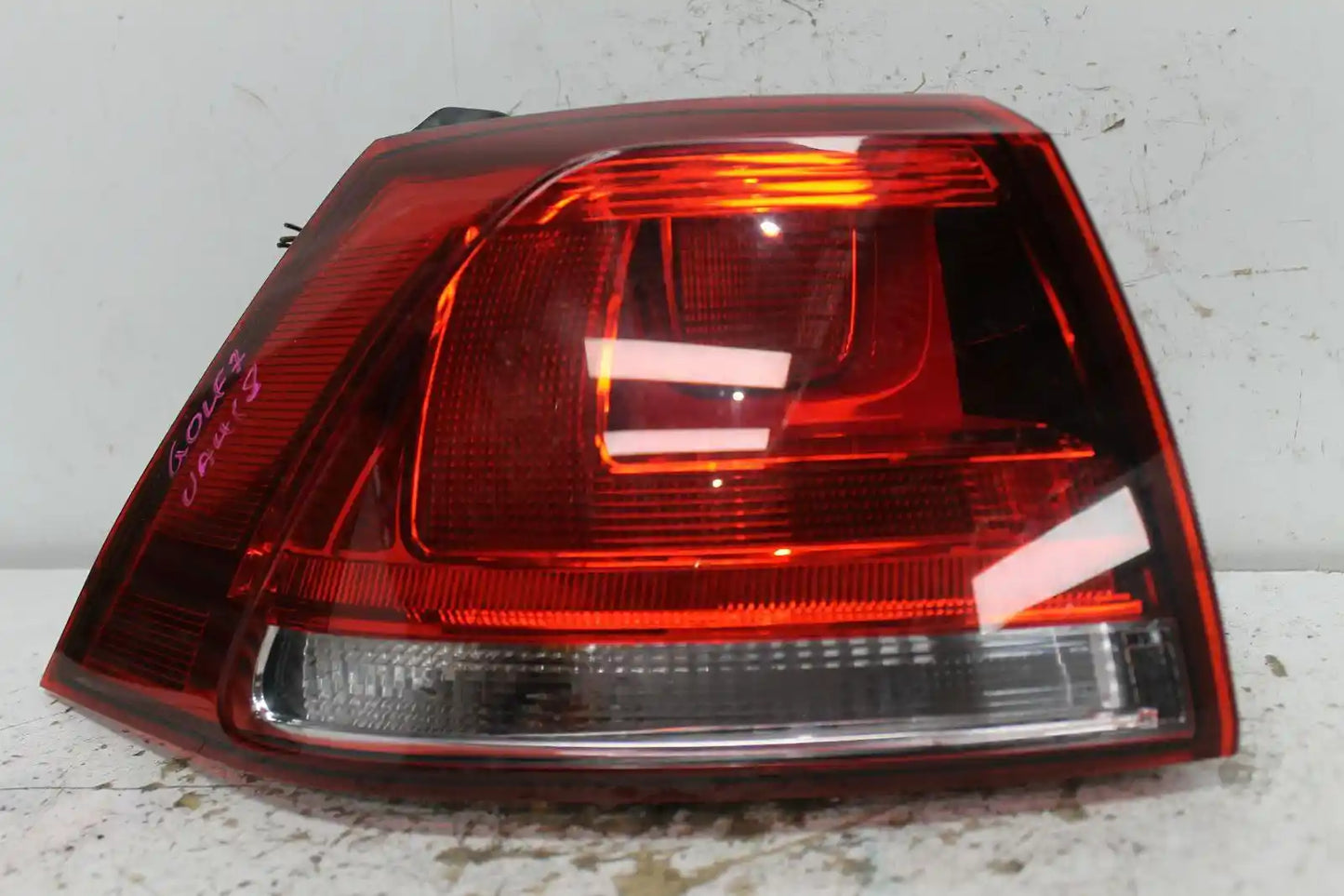 Used Volkswagen, Golf Left Taillight Gen 7 Hatch Standard Trendline/Comfortline Non Led Type Non Tinted Type 12/12 03/17 2014 – main images - All Good Parts