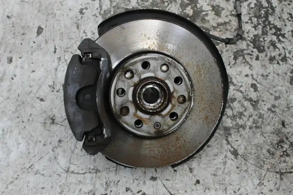 Used Volkswagen, Golf Left Front Hub Assembly Gen 7 Excluding R/Gti/Alltrack 12/12 03/17 2016 – image 1 - All Good Parts