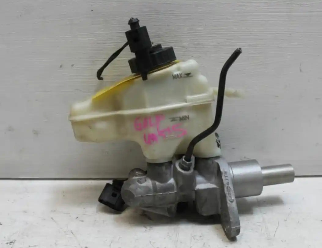 Used Volkswagen, Golf Master Cylinder Gen 5, W/ Sensor Type, 11/05-02/09 J0016 2007 – main images - All Good Parts