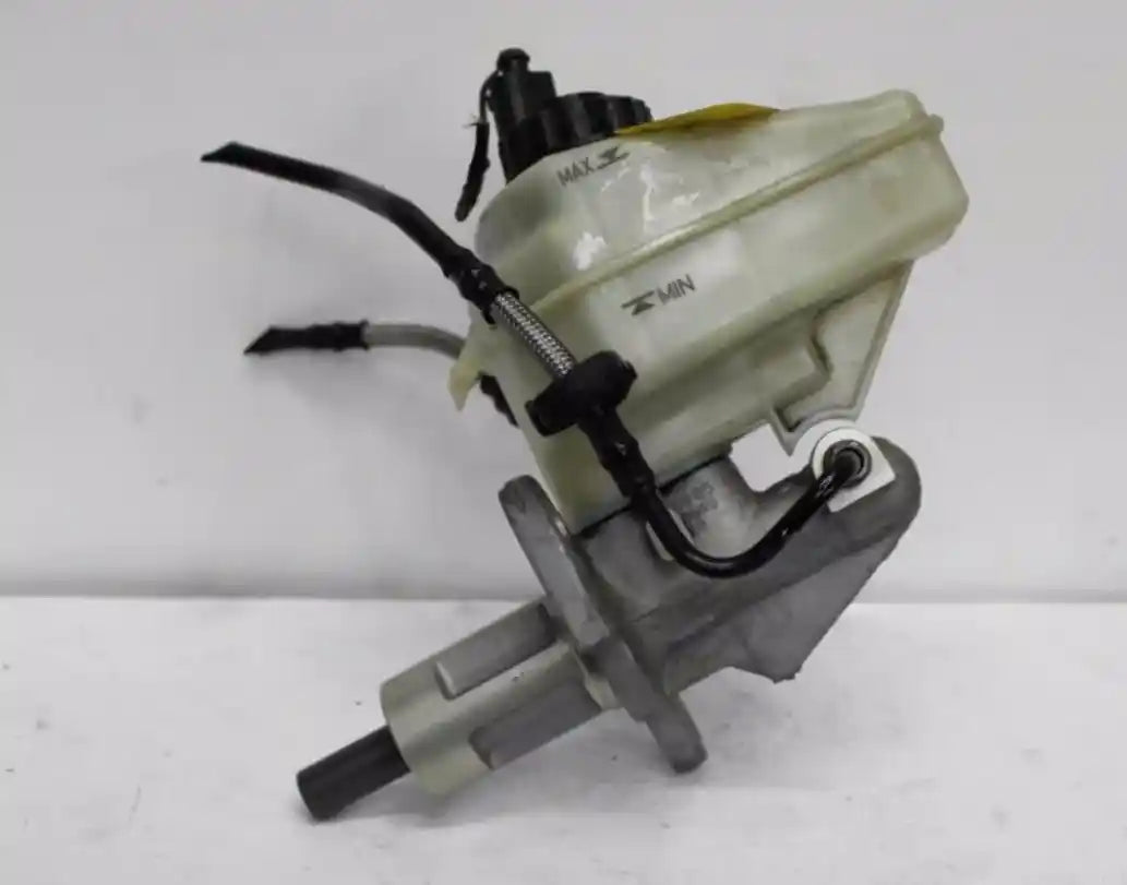 Used Volkswagen, Golf Master Cylinder Gen 5, W/ Sensor Type, 11/05-02/09 J0016 2005 – main images - All Good Parts