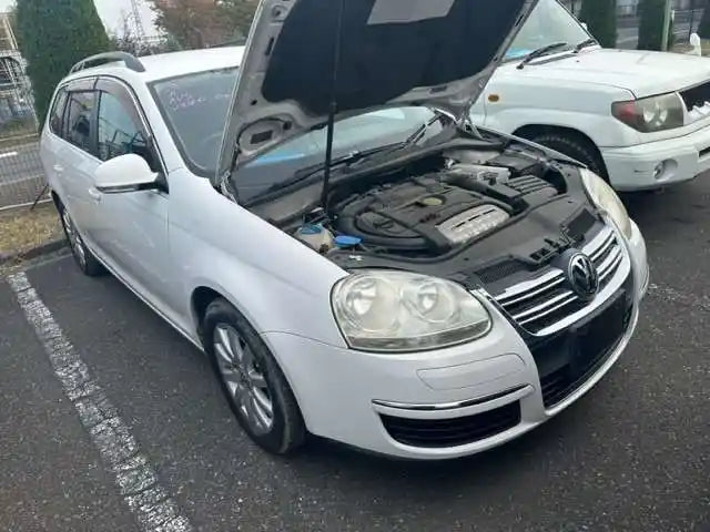Used Volkswagen Golf 2009 – image 2 - All Good Parts