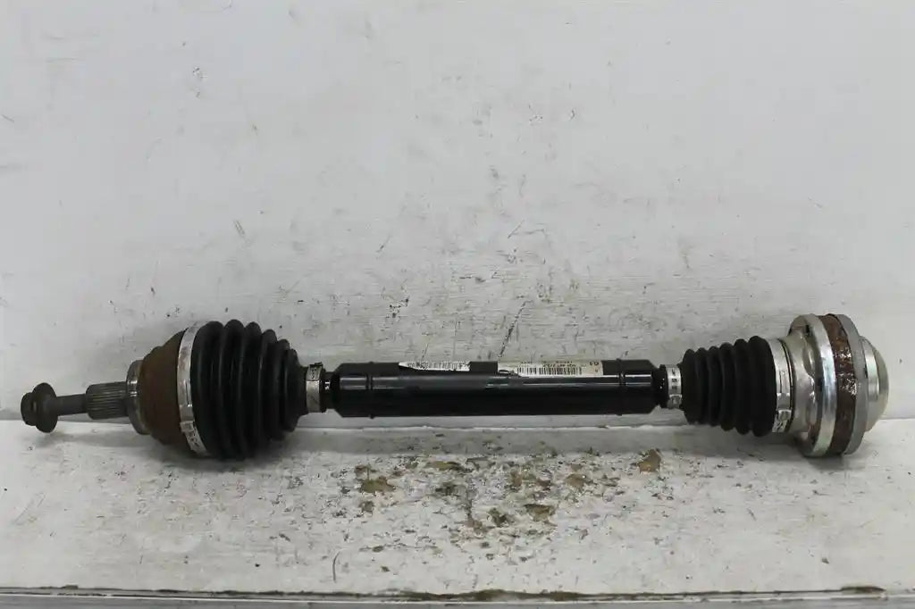 Used Volkswagen, Golf Right Driveshaft Front Auto T/M Petrol 1.8 Gen 7 05/15 08/20 2016 – image 1 - All Good Parts