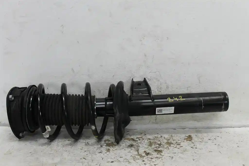 Used Volkswagen, Golf Right Front Strut Gen 7 Alltrack 05/15 03/17 2016 – image 1 - All Good Parts