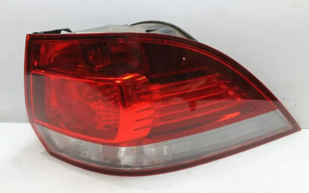 Used Volkswagen, Golf Right Taillight Gen 6, Wagon, 09/09-01/13 J5002 2011 – main images - All Good Parts