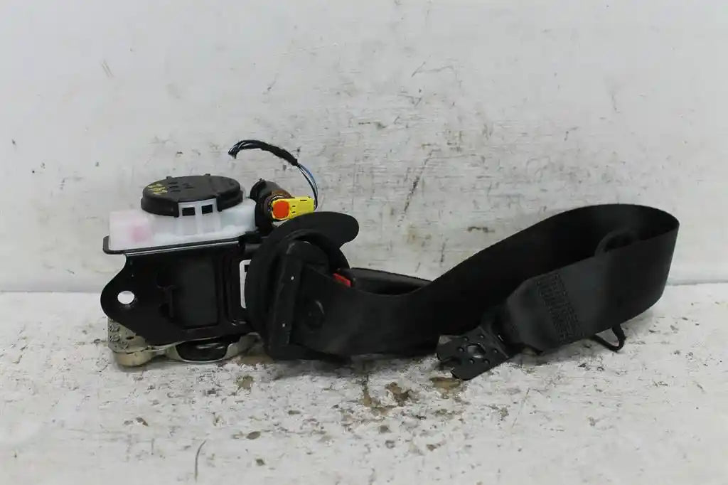 Used Volkswagen, Golf Seat Belt Rh Front Assy (Belt And Stalk) Gen 7 12/12 08/20 2016 – image 1 - All Good Parts