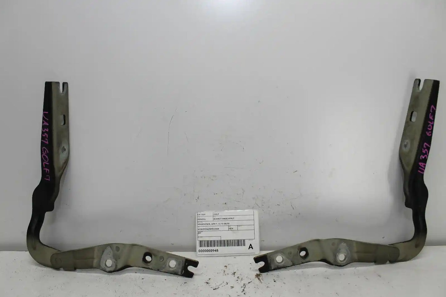 Used Volkswagen, Golf Bonnet Hinge/Strut Hinges (Pair) Gen 7 12/12 08/20 2014 – image 1 - All Good Parts