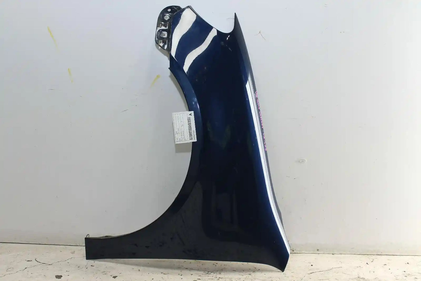 Used Volkswagen, Golf Left Guard Gen 6 Wagon 09/09 01/13 2012 – image 1 - All Good Parts
